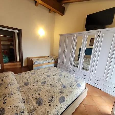 Casa Nicca Lägenhet Oleggio